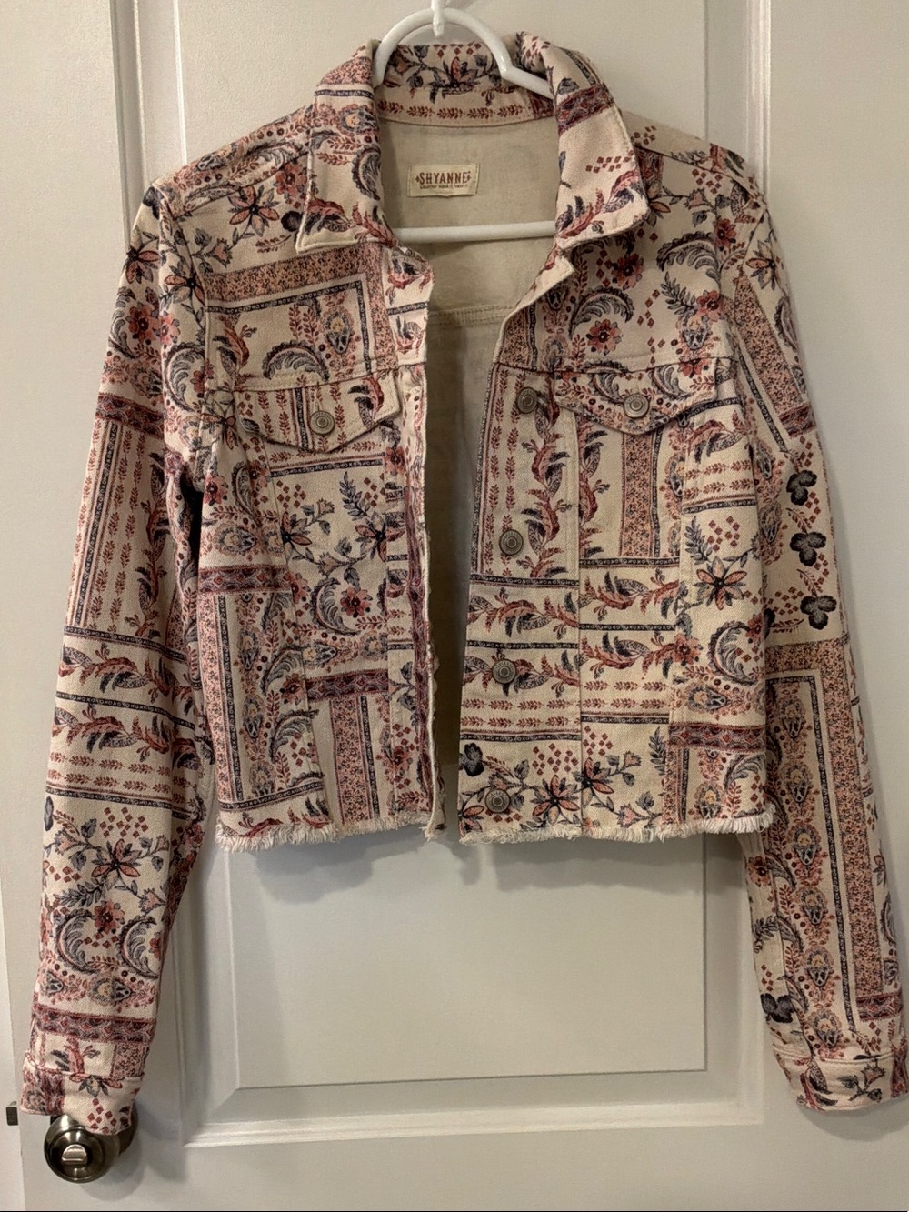 Shyanne Floral Patchwork Cropped Jean Jacket - Cream & Pink - Picture 2 of 4